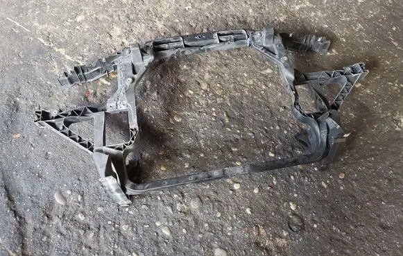 BMW X3 E83 Radiator support slam panel