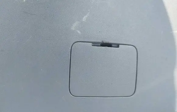 Volvo XC90 Front tow hook cap/cover 
