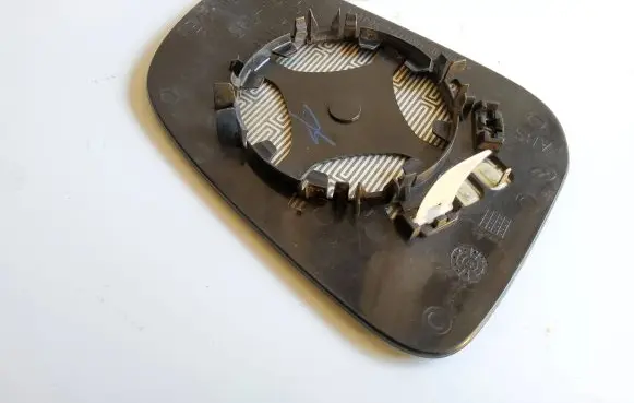Volvo C70 Wing mirror glass 