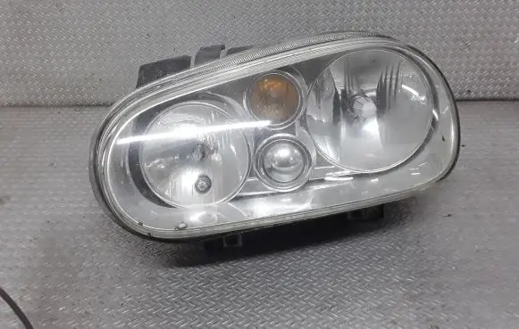 Volkswagen Golf IV Headlight/headlamp 1J1941015B