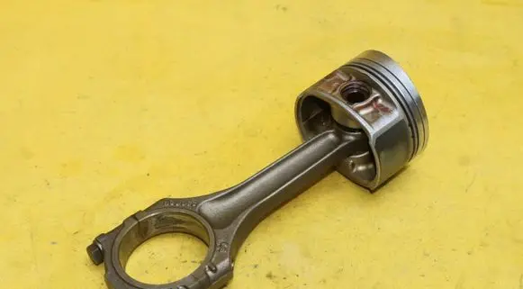 Volkswagen Phaeton Piston with connecting rod 021E