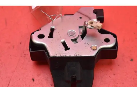 Toyota Corolla E140 E150 Tailgate/trunk/boot lock/catch/latch 