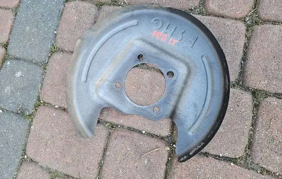 Opel Combo E Rear brake disc plate dust cover 9815411680
