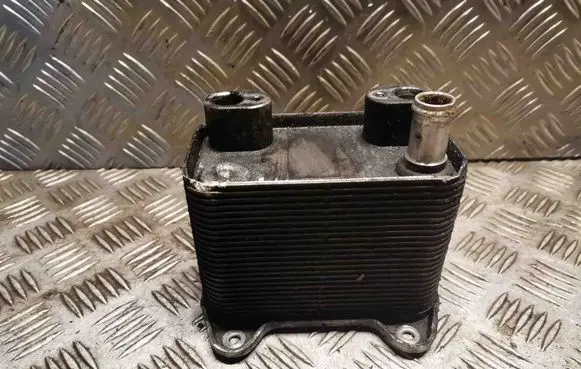 Engine oil radiator
