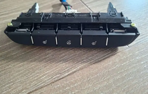 KIA Pro Cee'd III Other devices 93315J7010