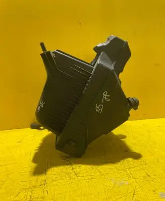 Renault Modus Air filter box 8200212533