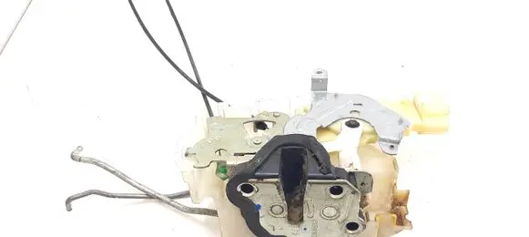 Isuzu D-Max Front door lock