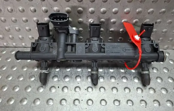 Renault Captur Fuel main line pipe S26338085 67R-010323