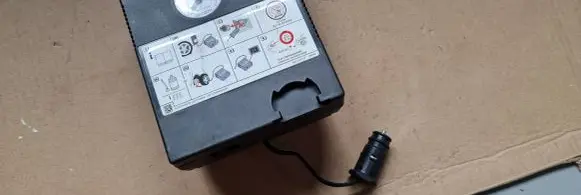 Audi Q3 F3 Tire air pump compressor 5N0012615F