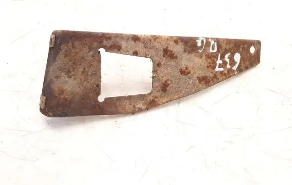 Mazda 929 Rear bumper mounting bracket