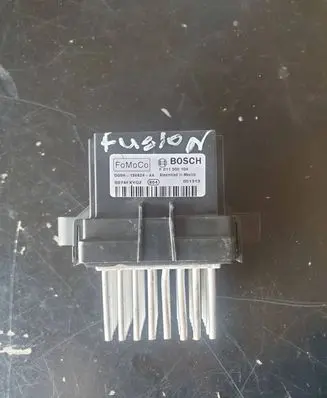 Ford Fusion II Heater blower fan relay DG9H19E624 F011500104