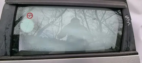 Chevrolet Orlando Rear door window glass