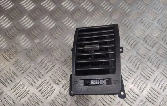 Hyundai Terracan Dashboard side air vent grill/cover trim 85740H1600