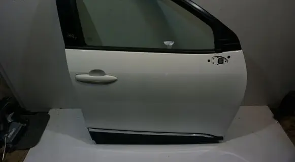 Toyota Yaris Cross Rear door 
