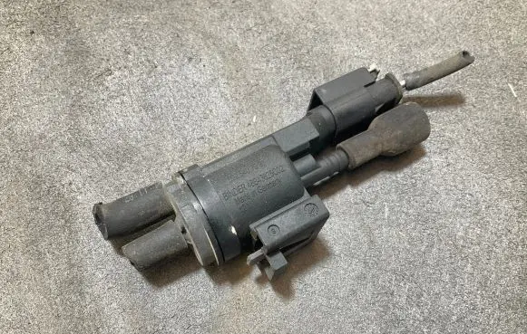 Mercedes-Benz Sprinter W906 Turbo solenoid valve 0025407097 48B43625C02 8P09059631C