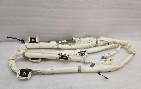 Mercedes-Benz GL X166 Roof airbag A1668600902