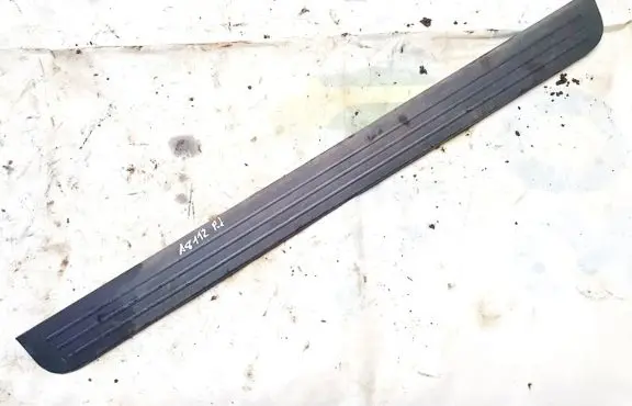 Hyundai Getz Front sill trim cover 8588116510 85881-16510