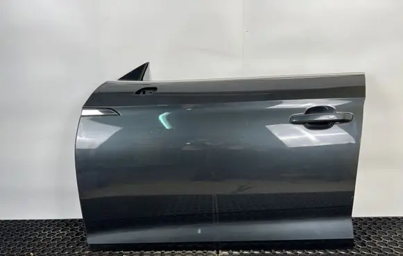 Audi A5 Front door 8W8831051F