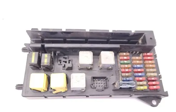 Mercedes-Benz Sprinter W906 Fuse module A9065454401 516601F04 08122013