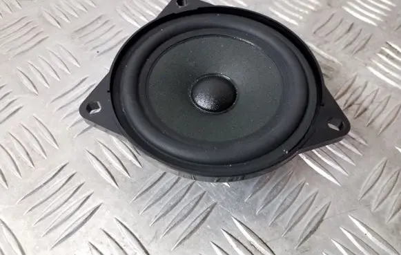 Panel speaker
