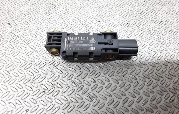 Audi A4 S4 B7 8E 8H Airbag deployment crash/impact sensor 8E0959643B