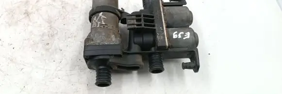 BMW 5 E39 Coolant heater control valve 1147412135