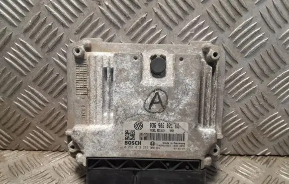 Skoda Octavia Mk2 (1Z) Engine control unit/module 03G906021M 1039S16961 0281013299