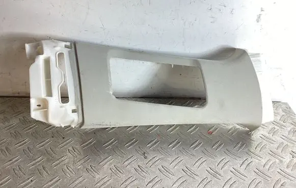 Lexus GS 250 350 300H 450H (B) pillar trim (top) 