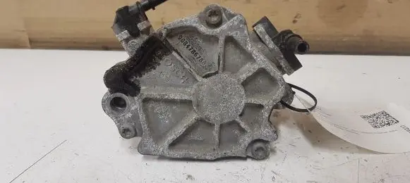 Citroen DS3 Vacuum pump 9684786780