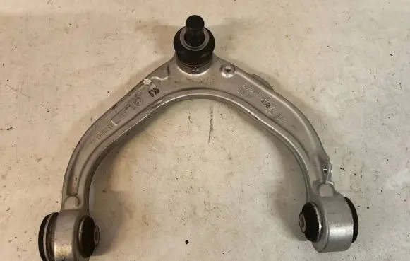BMW X5 E70 Front upper control arm/wishbone 6772996