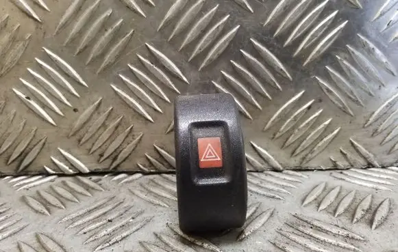 Opel Astra G Hazard light switch 09131728 09138059