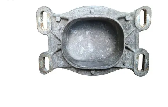 Audi A6 S6 C6 4F Engine mounting bracket 4B0199335L