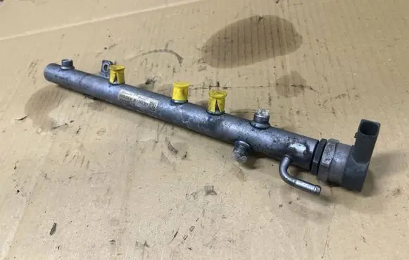 Mercedes-Benz GL X164 Fuel main line pipe A6290700795 6290700795