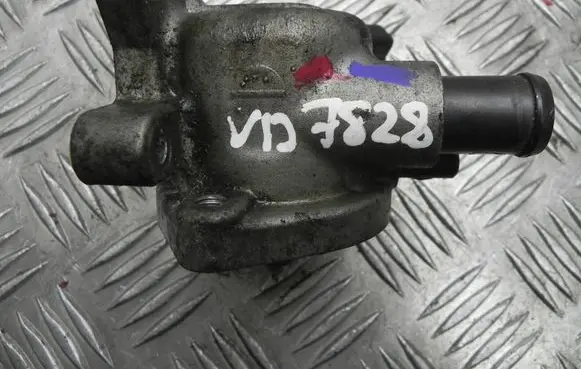 Hyundai i30 Thermostat housing KFB VD7828