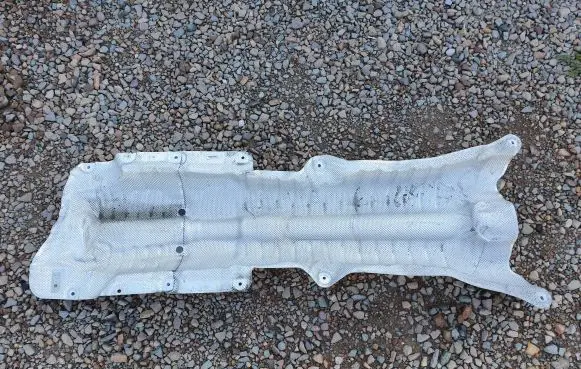 BMW M5 F90 Exhaust heat shield 8076045