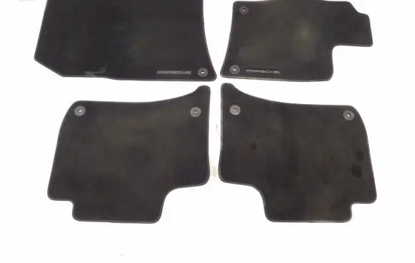 Porsche Cayenne (92A) Car floor mat set 