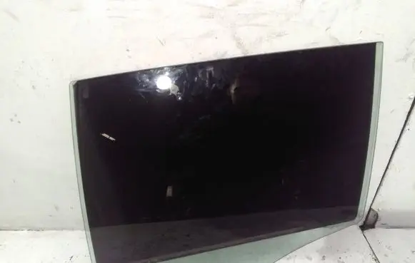 Volvo V60 Rear door window glass