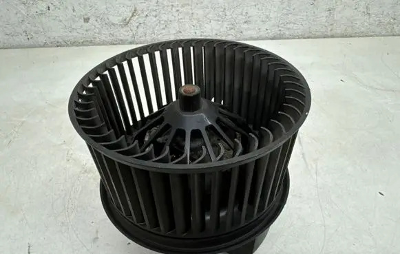 Ford Focus Heater fan/blower 3M5H18456EC