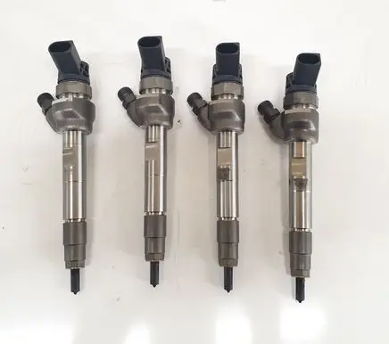 BMW X4 F26 Fuel injector 8514148