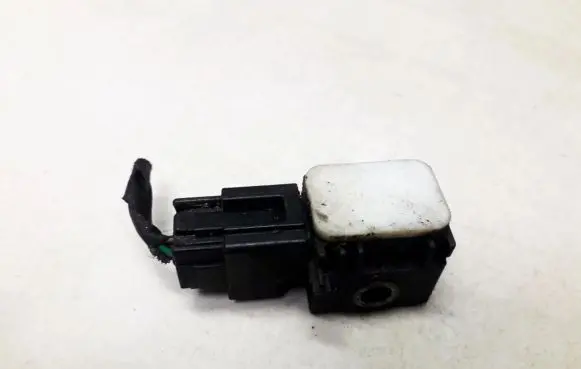 Hyundai Santa Fe Airbag deployment crash/impact sensor SA320100000 SA3201000-00