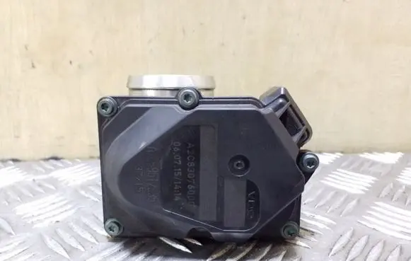 Audi A4 S4 B8 8K Throttle valve A2C83076000 A2C59512935