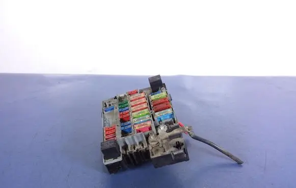 Peugeot 406 Fuse box set 9628024480