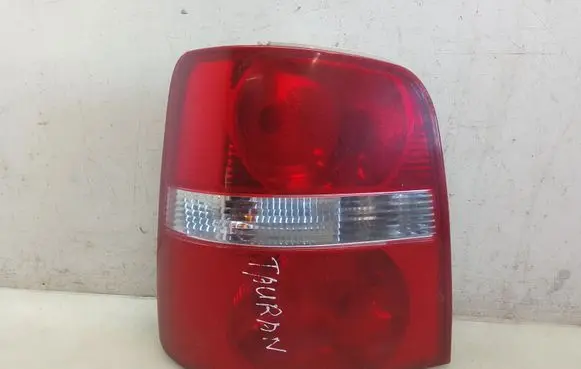 Volkswagen Touran I Rear/tail lights