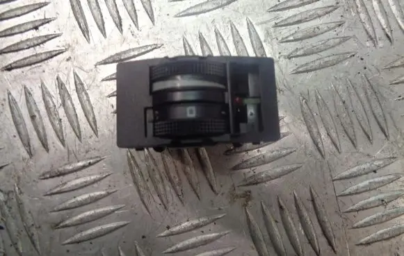 Seat Ibiza III (6L) Headlight level adjustment motor 6L0919094