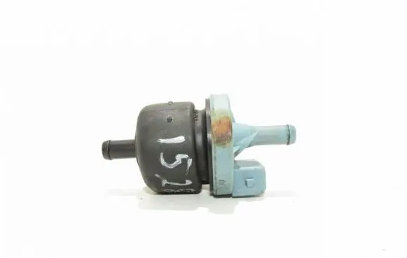 Volkswagen Golf III Turbo solenoid valve 051133459A