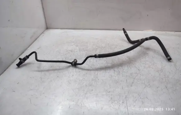 Mercedes-Benz C W204 Engine coolant pipe/hose