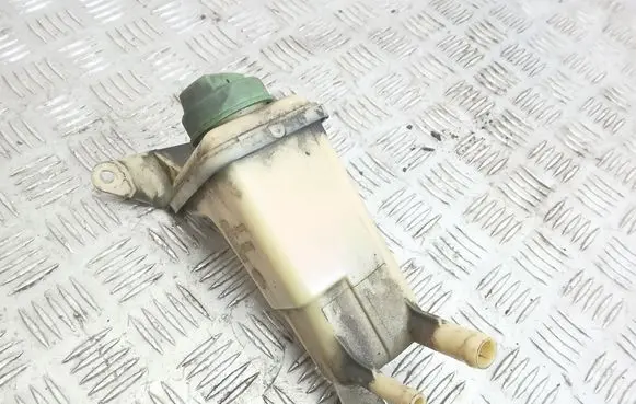 Audi A6 S6 C5 4B Power steering fluid tank/reservoir 8D0422373C