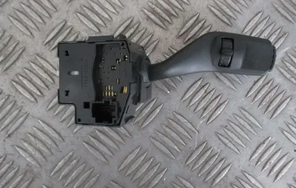 Ford Focus C-MAX Indicator stalk 17D940