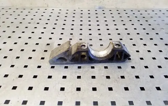 Porsche Cayenne (92A) Sway bar bush bracket, front 7L0411063B