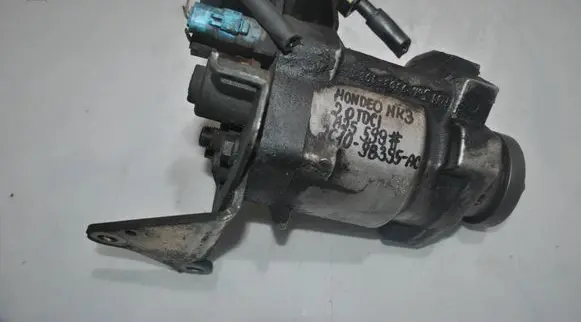 Ford Mondeo Mk III Fuel injection high pressure pump 2C1Q9B395AC 1092445LWE R9044Z035A